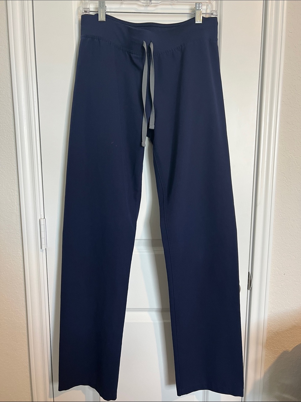 Bundle of Figs Navy Blue Short-Sleeve Medical Scrubs *Read Description* - Picture 9 of 15